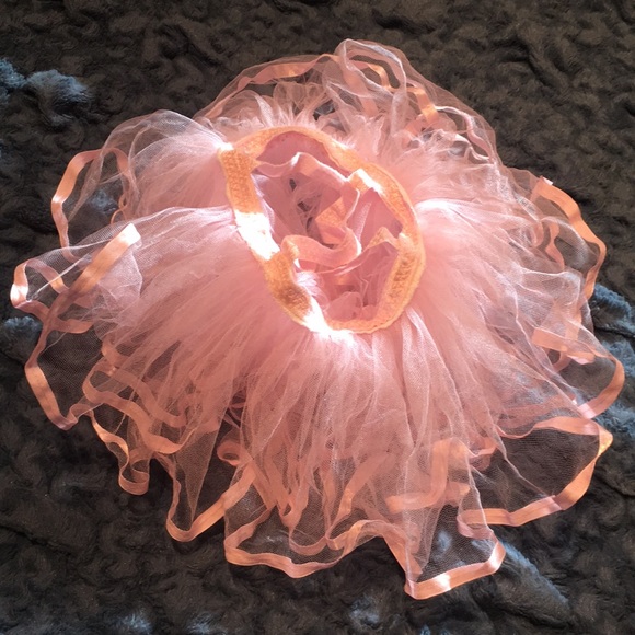 🌺HP 🌺 GORGEOUS satin laced tutu for baby photos - Picture 2 of 6
